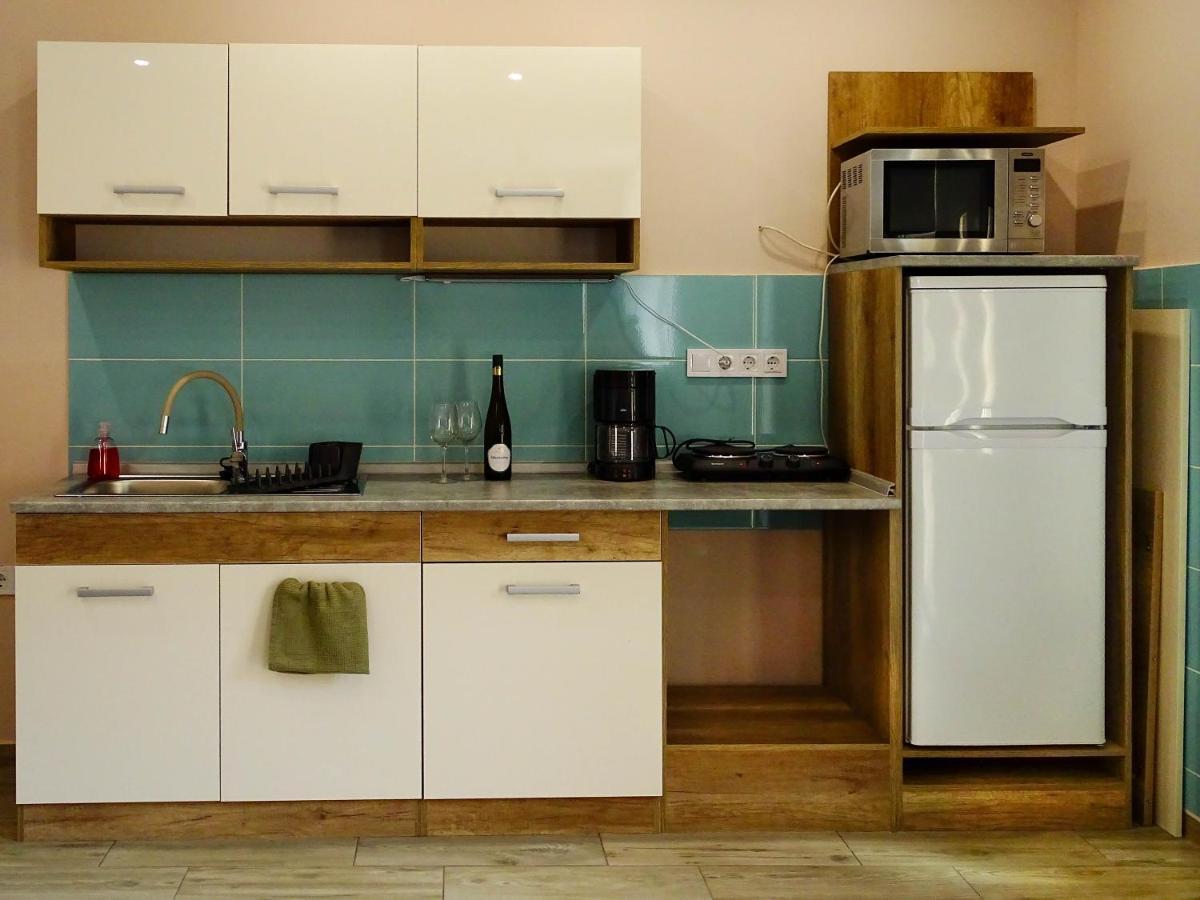 Eddy Apartman エゲル エクステリア 写真