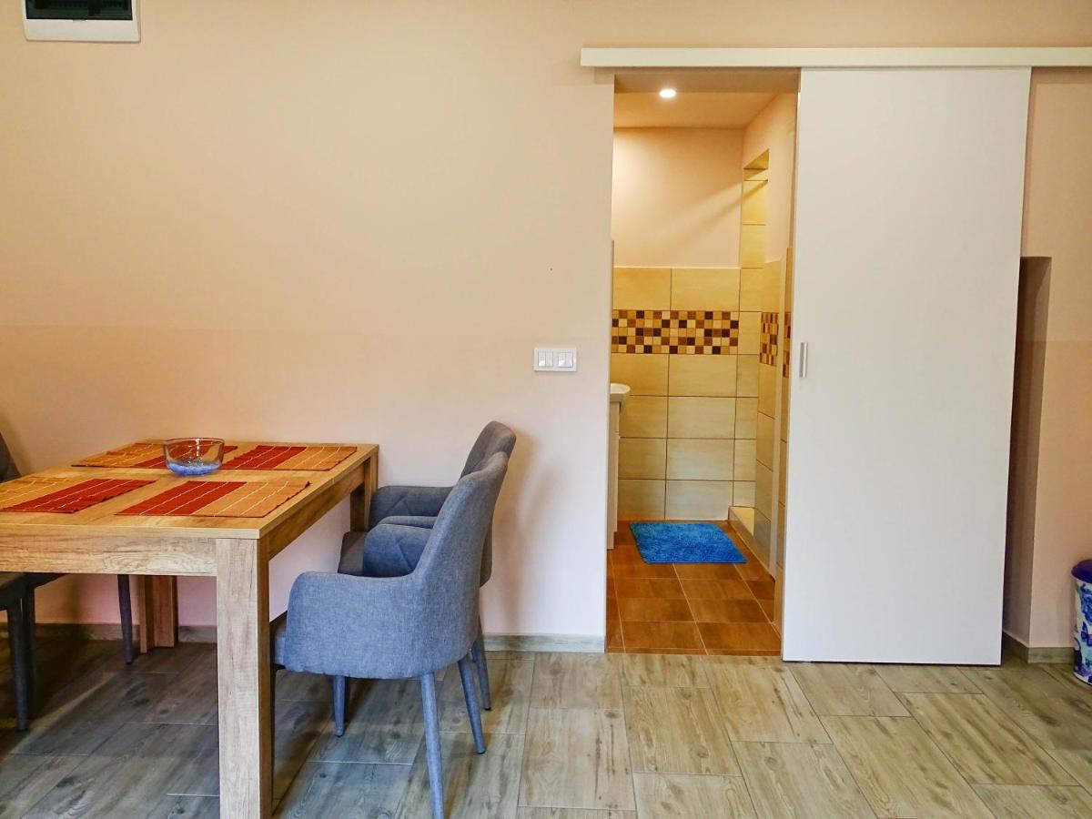 Eddy Apartman エゲル エクステリア 写真